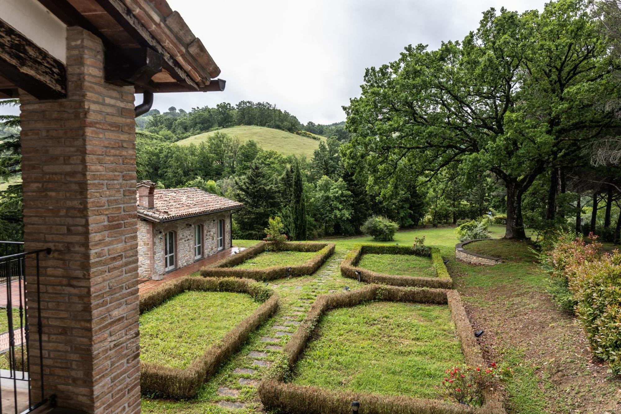 Tenuta Borgo San Michele Gubbio Exterior foto